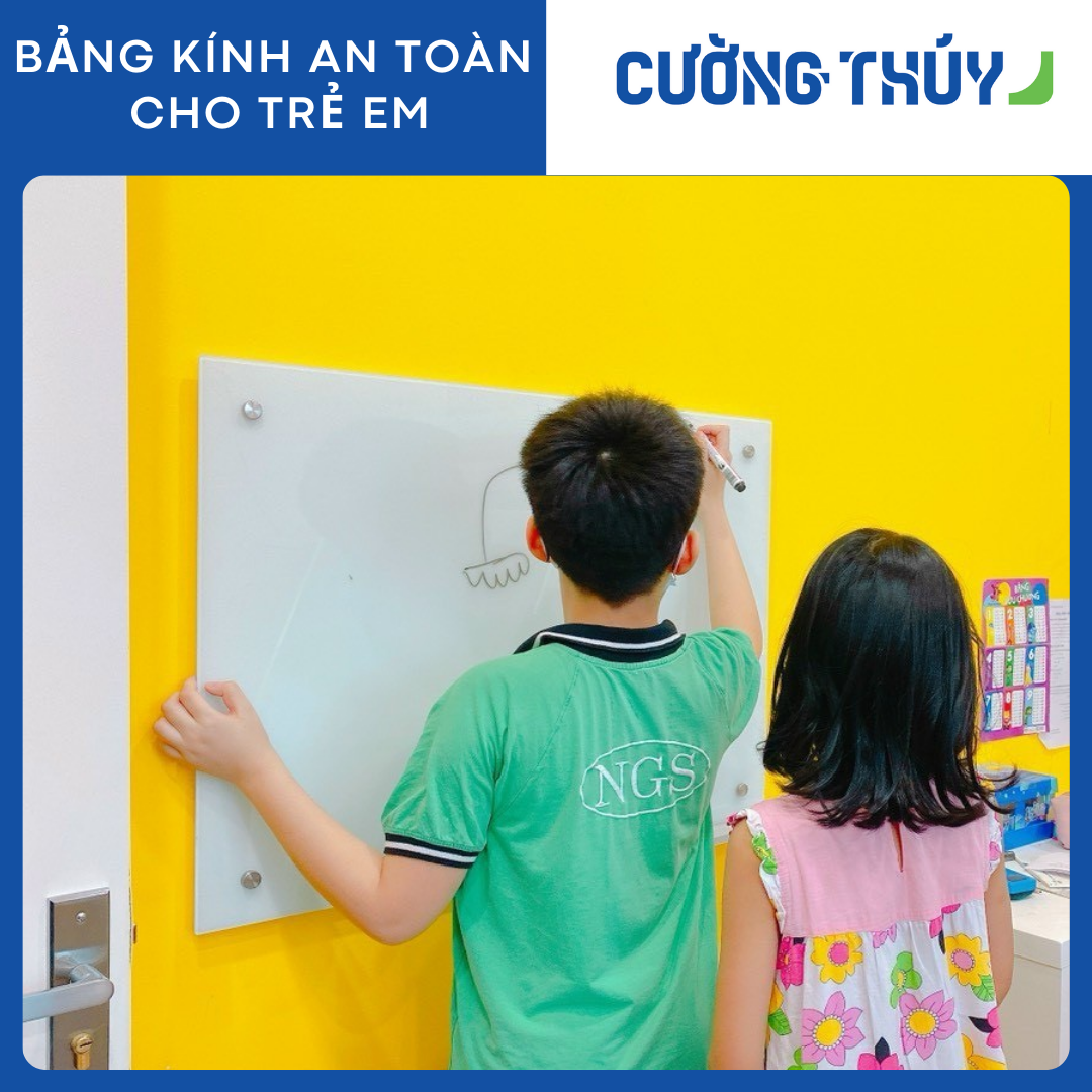 Bảng Kính Cho Trẻ Nhỏ